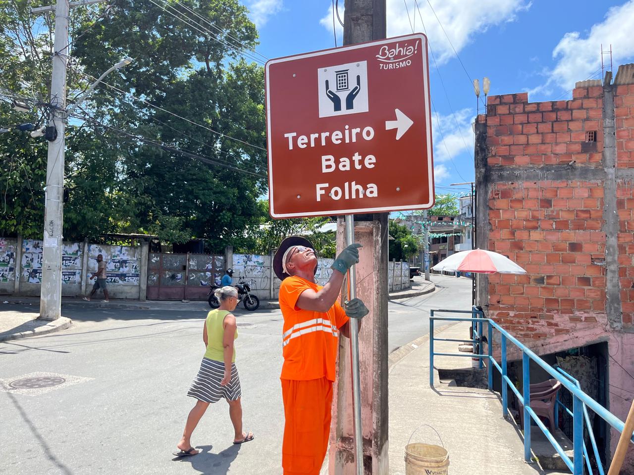 Nova sinalização turística é instalada em pontos de Salvador