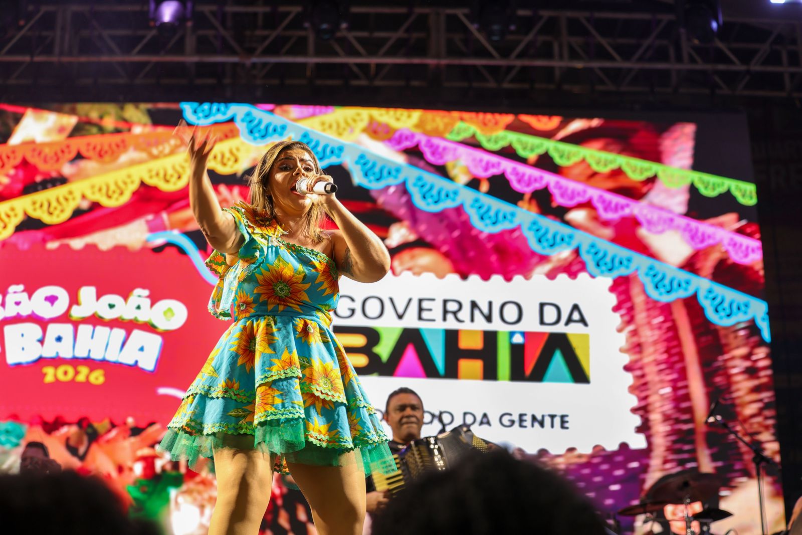 São João no Pelourinho reuniu multidão nesta segunda-feira (22)
